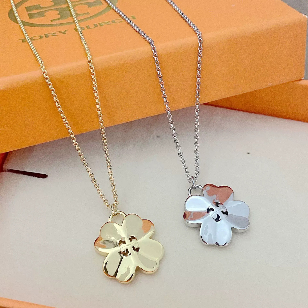 Tory Burch Four Leaf Clover Pendant Necklace